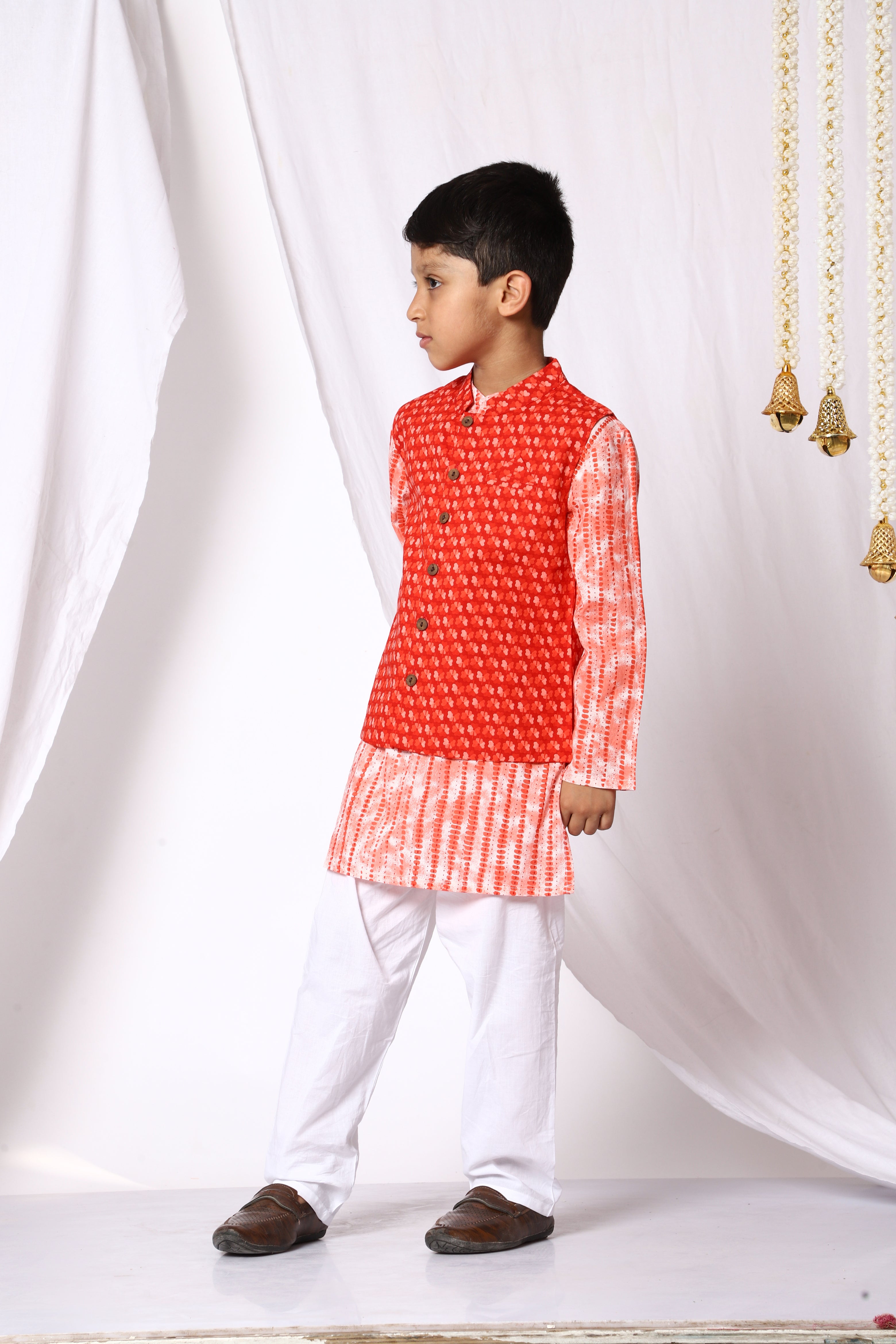 Ka-mee Boys Red Floral Printed Pure Cotton Kurta Pyjamas with Jacket